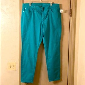 NWT GAP Factory Premium Super Skinny Pants